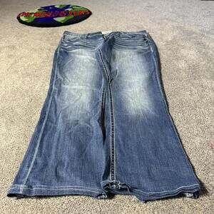 - blue acid washed day trip jeans in good condition with cool back pockets